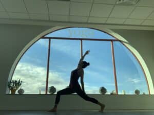 Sien Tan - Yoga - High Lunge